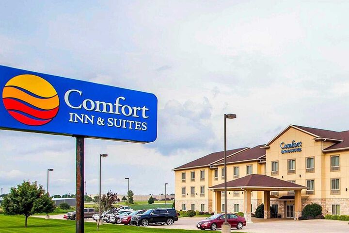 Comfort Inn & Suites Grinnell near I-80
