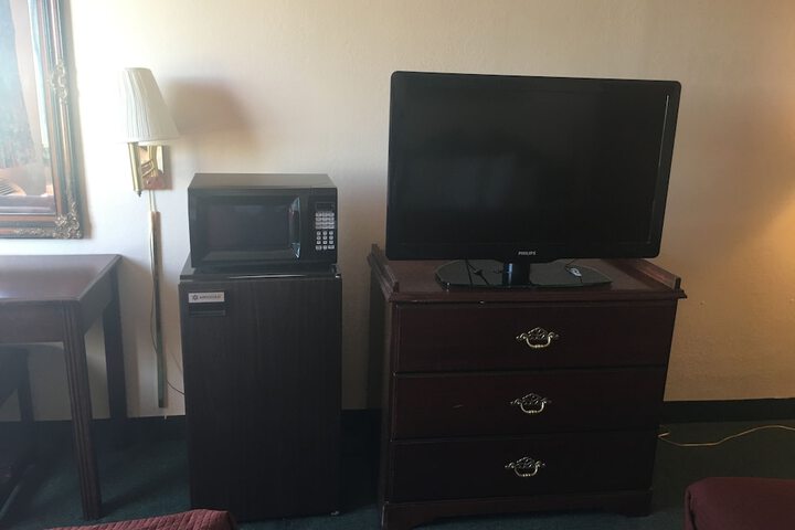 Room 14 of 21
