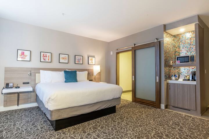 Room 20 of 41
