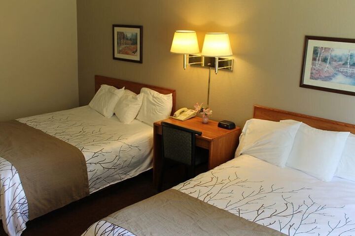 Room 10 of 17