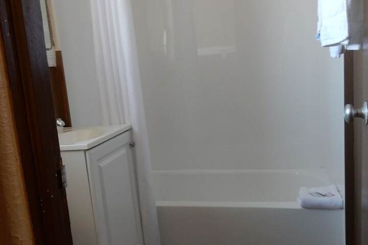Room 9 of 19