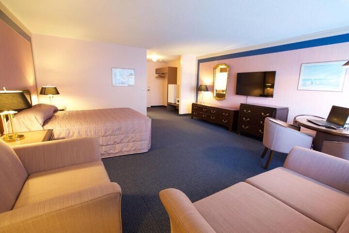 Room 8 of 34