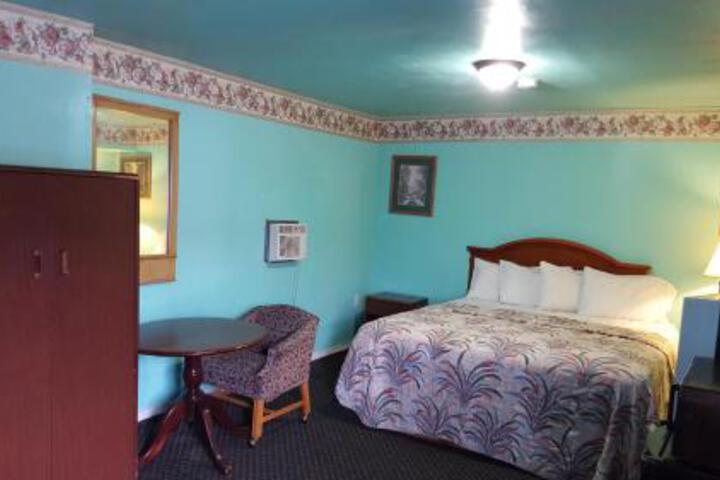 Mona Lisa Motel