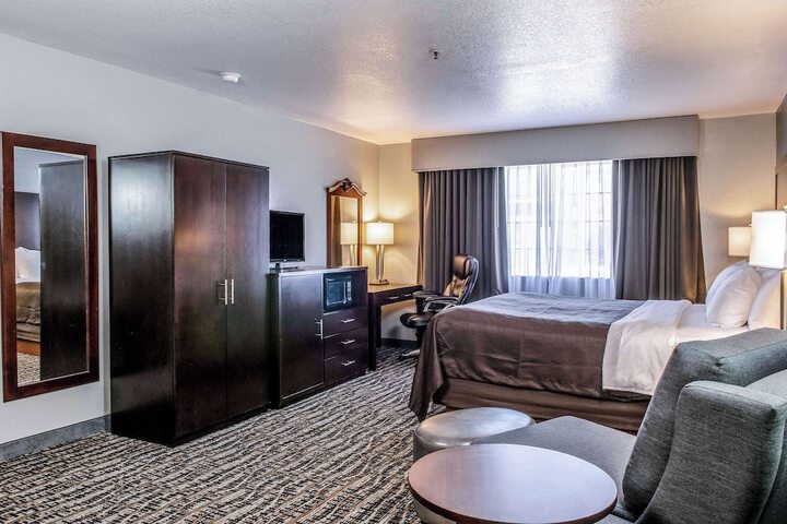 Room 34 of 50