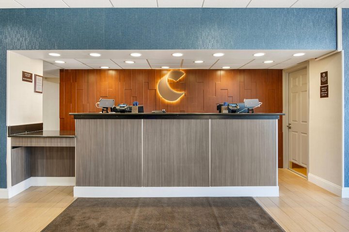 Comfort Inn & Suites Danbury-Bethel