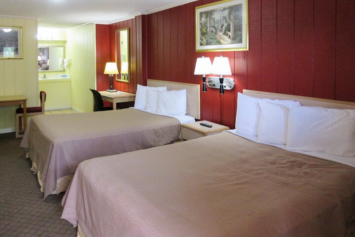 Room 27 of 40