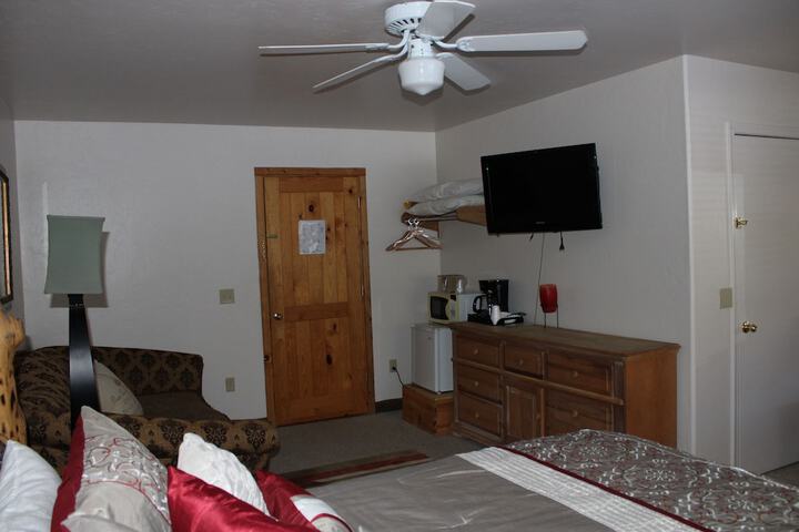 Room 63 of 104