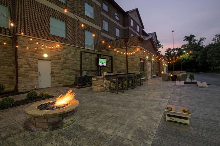 Terrace/Patio 71 of 76