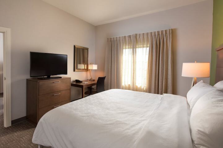 Staybridge Suites Wisconsin Dells - Lake Delton by IHG