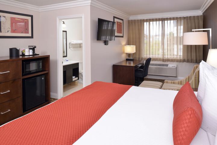 Room 20 of 37