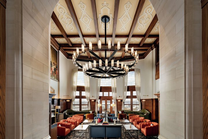 Fairmont Hotel Macdonald