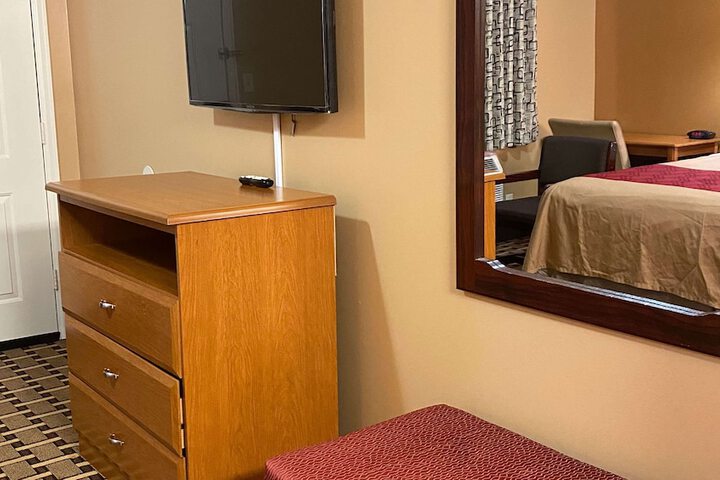Room 22 of 26