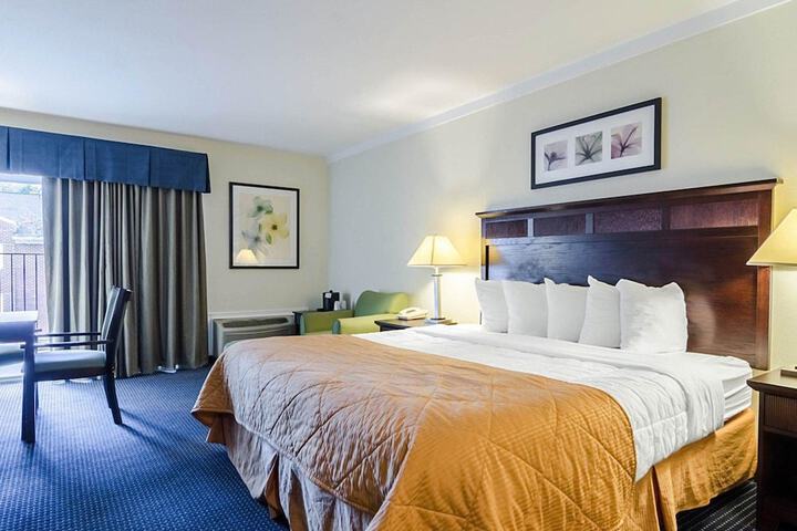Room 12 of 29