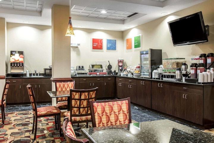 Comfort Suites Waycross