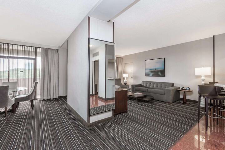 Room 14 of 34