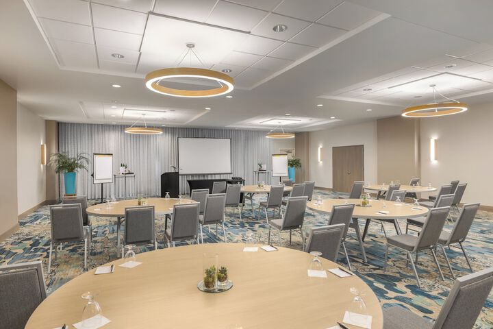 Holiday Inn Resort Fort Walton Beach by IHG