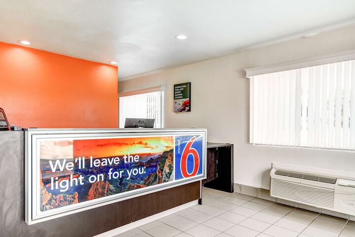 Motel 6 Waco TX - Lacy Lakeview
