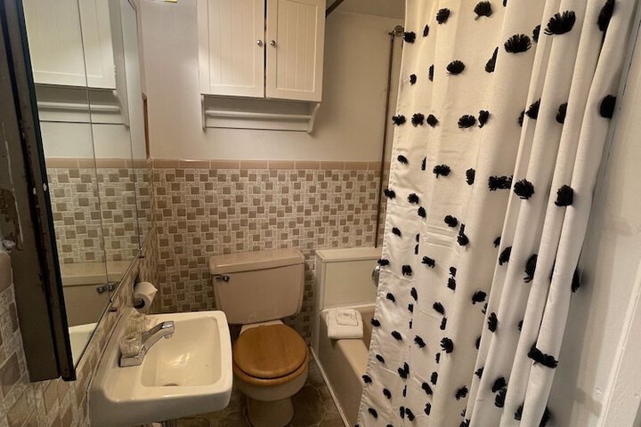 Room 116 of 234