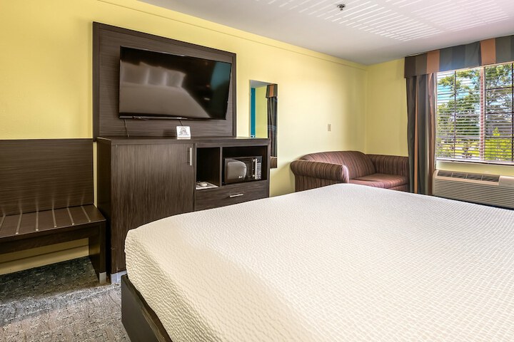 Room 60 of 87