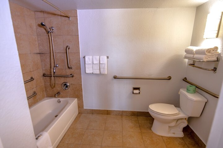 Masters Inn Tucker