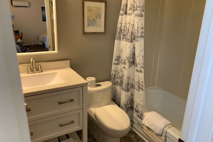 Room 21 of 73