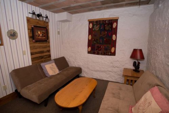 Room 42 of 119