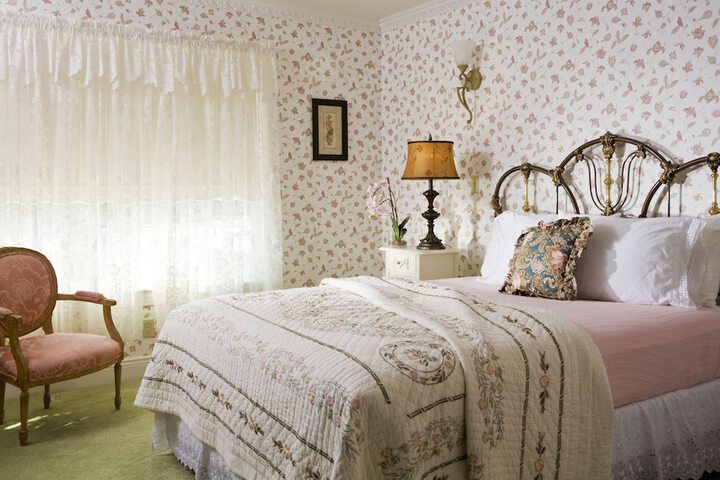 Room 52 of 61