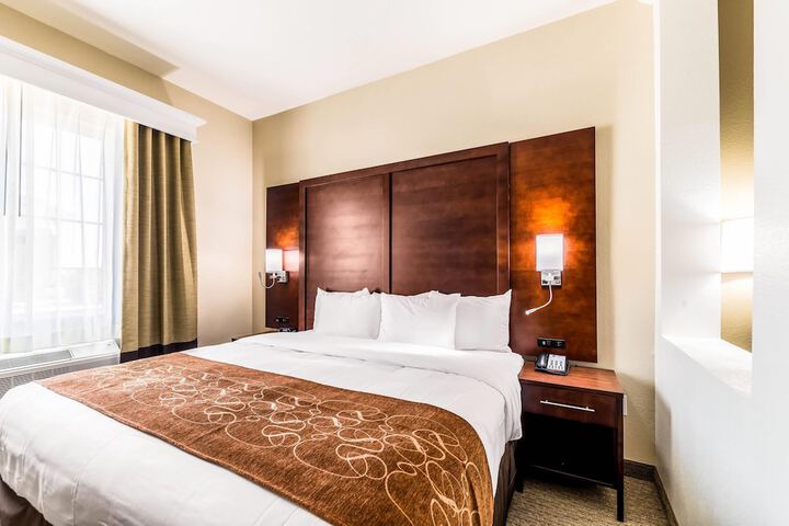 Comfort Suites Grand Prairie - Arlington North
