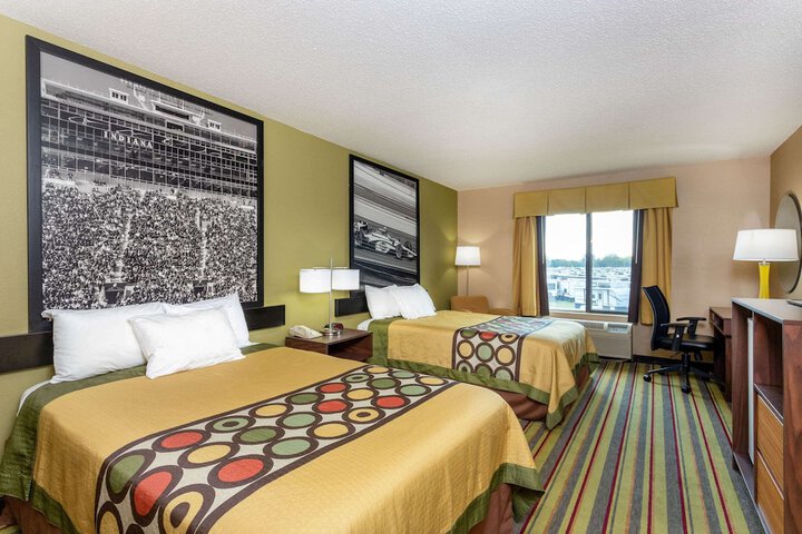 Room 9 of 21