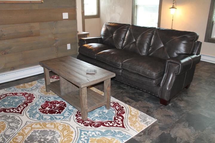 Strictly Moose Luxury Vacation Suites