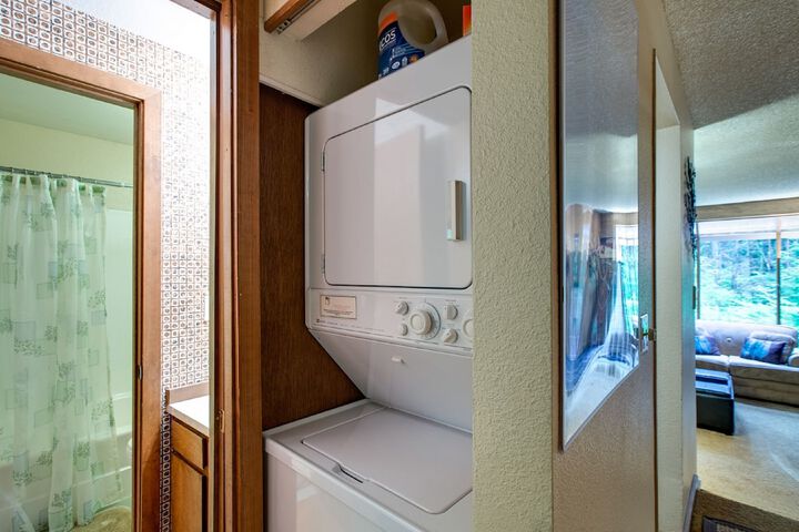 84SW - Sauna - Soaker Tub - Fireplace - Sleeps 6