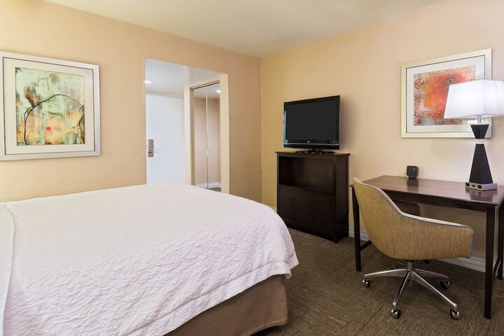 Hampton Inn White Plains / Tarrytown