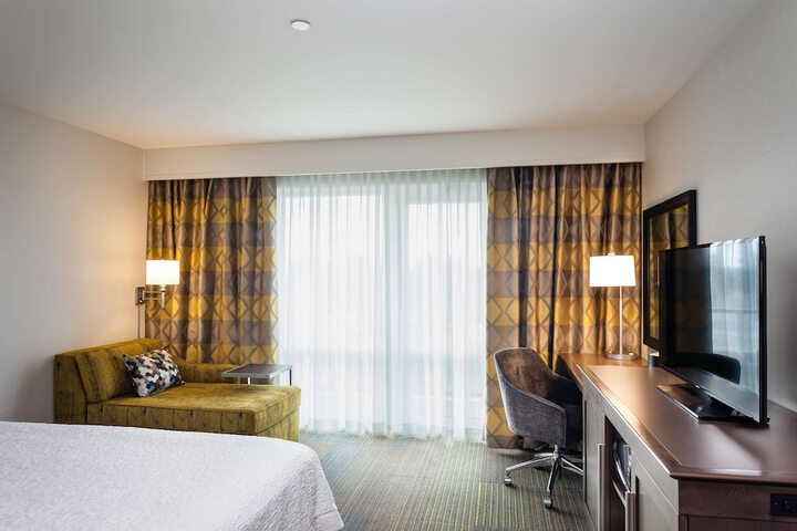 Room 13 of 44
