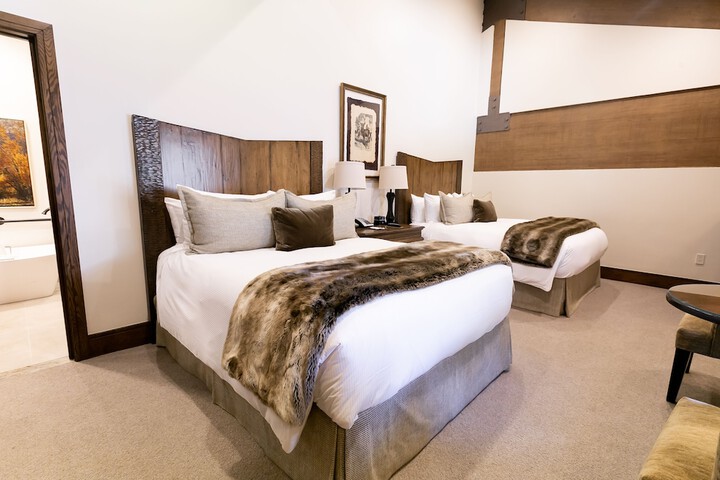 Room 453 of 500