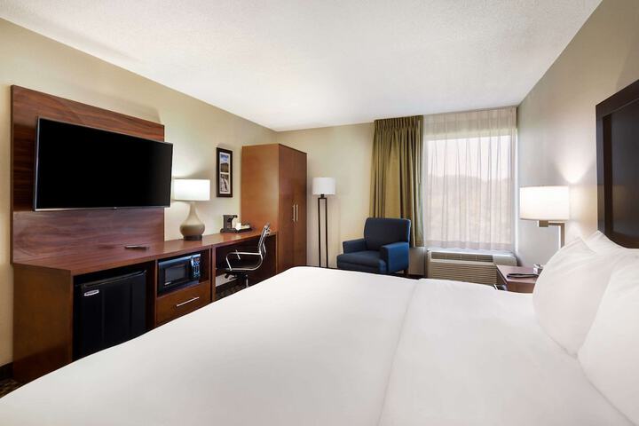 Room 18 of 31