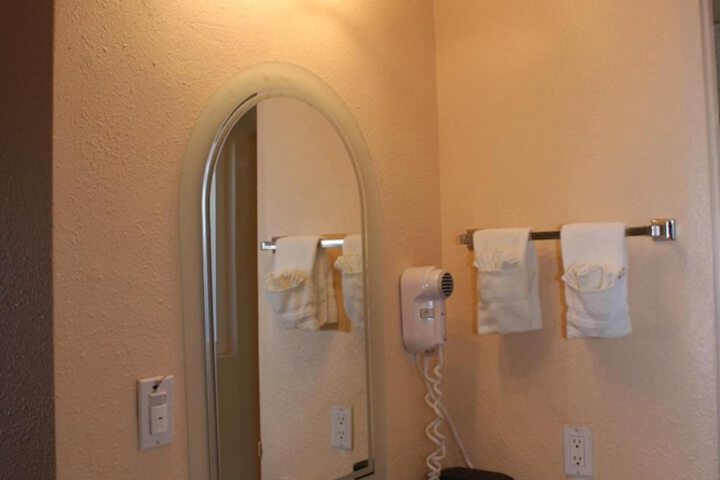 Room 21 of 35