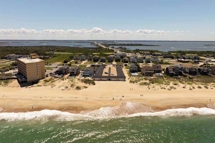 Dolphin Oceanfront Motel