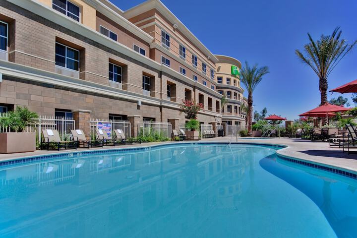 Pool 5 of 33