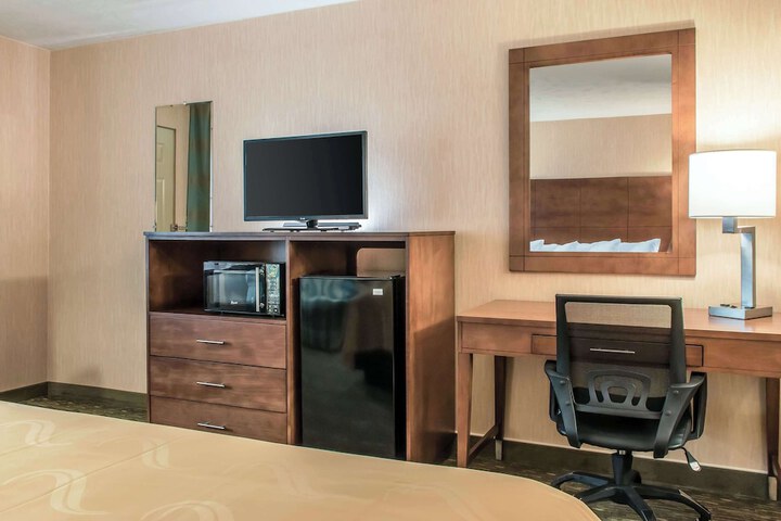Quality Inn Bedford
