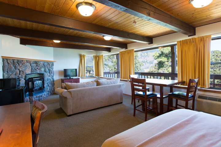 Westcliff Lodge