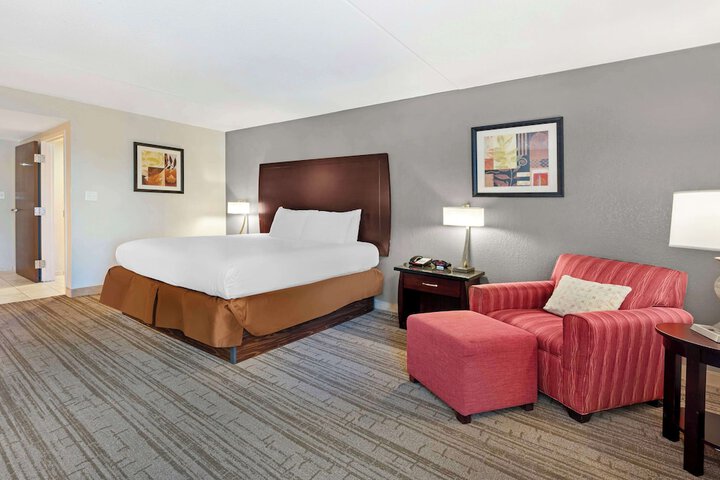 Best Western Ashbury Inn