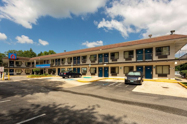 Hotel 6 of 34