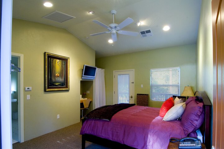 Room 20 of 32