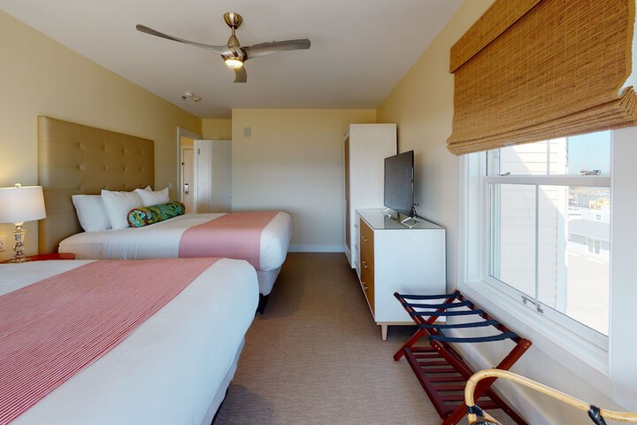Room 22 of 80