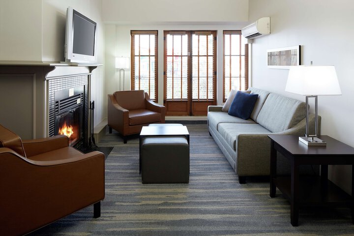 Room 28 of 42
