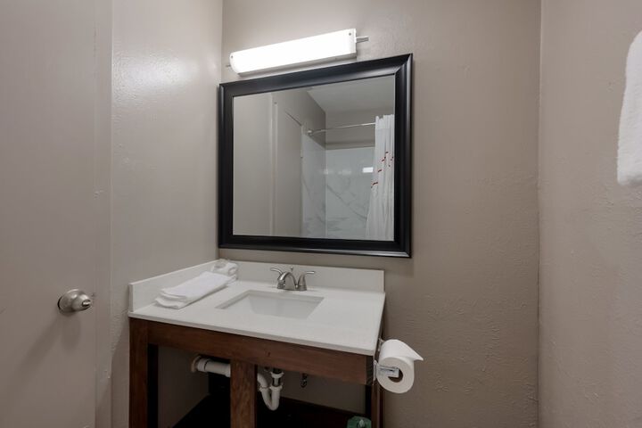 Red Roof Inn Madisonville