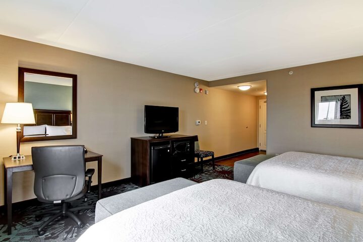 Room 35 of 78