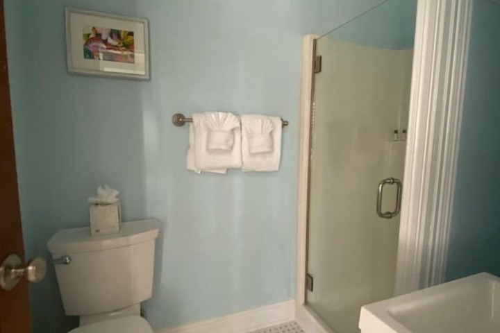 Room 46 of 82