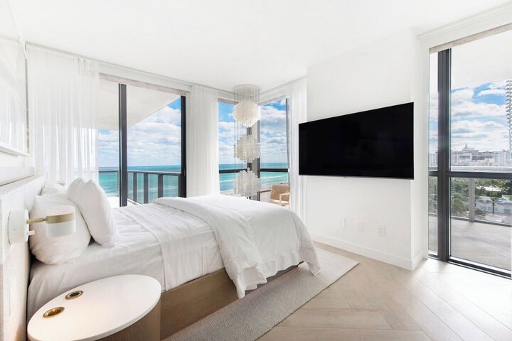 W South Beach