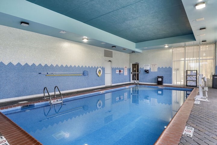 Pool 4 of 25
